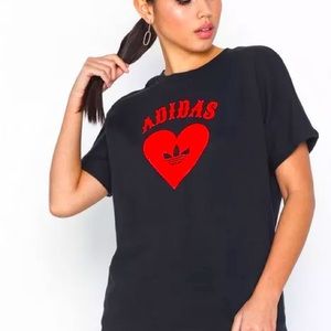 Adidas Originals-Unisex-Black/Red- Vday Tee- NWT- Size M